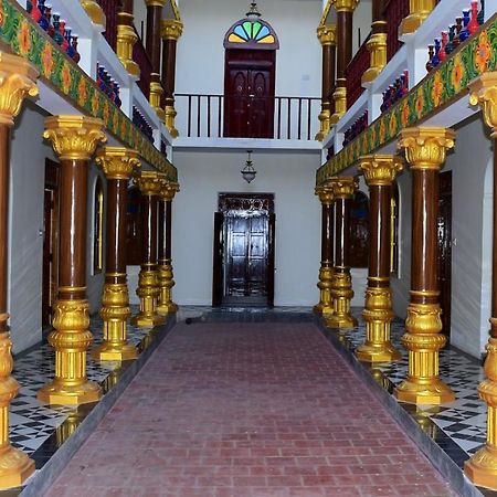 Chettinad Manor Hotel Kanadukattan Exterior photo